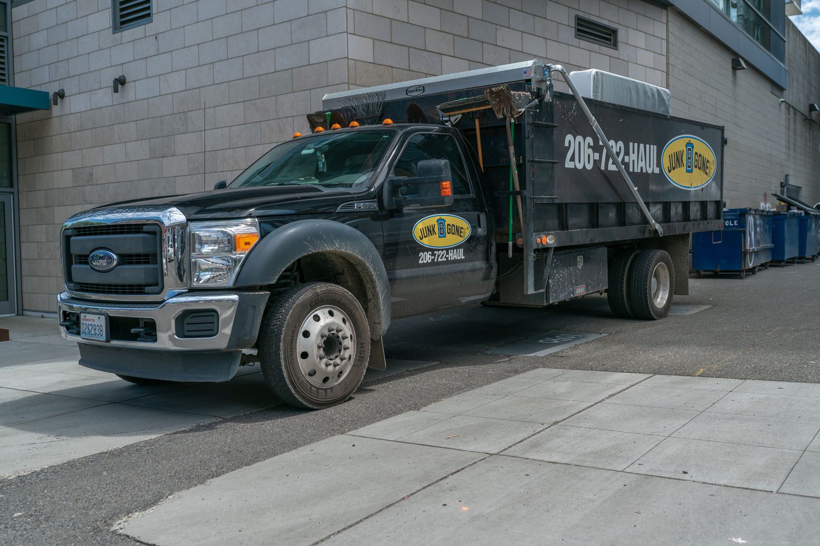 Seattle Junk Removal company truck