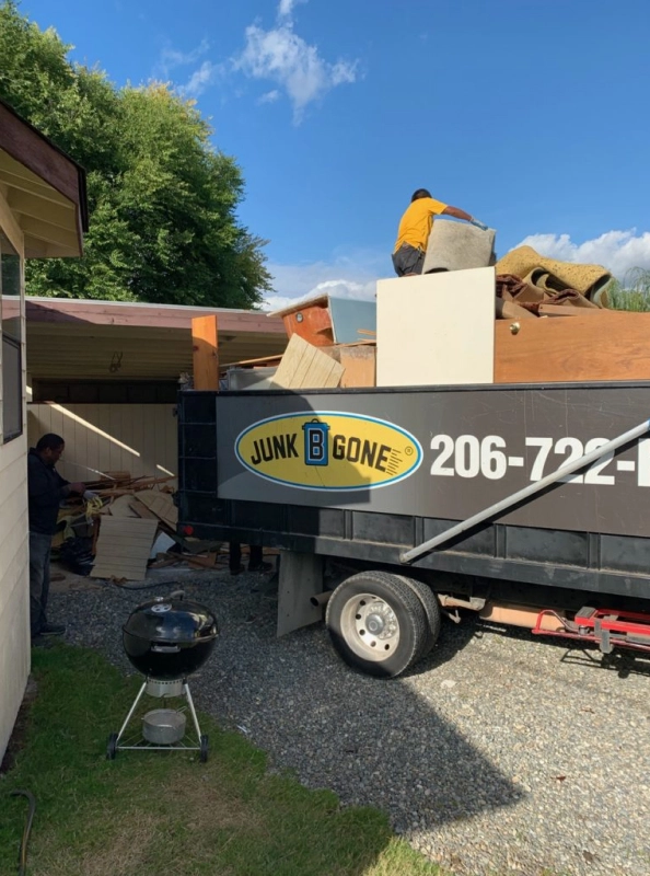 Furniture Removal Seattle by Junk B Gone