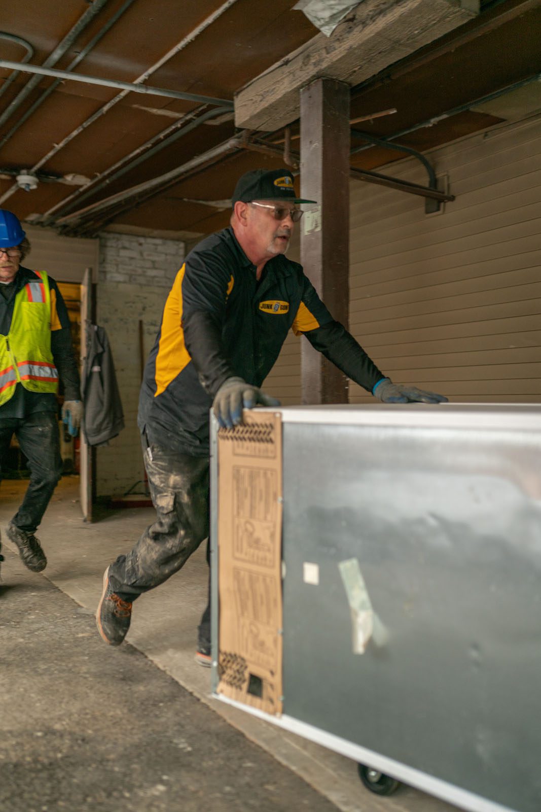 Refrigerator removal services in Seattle